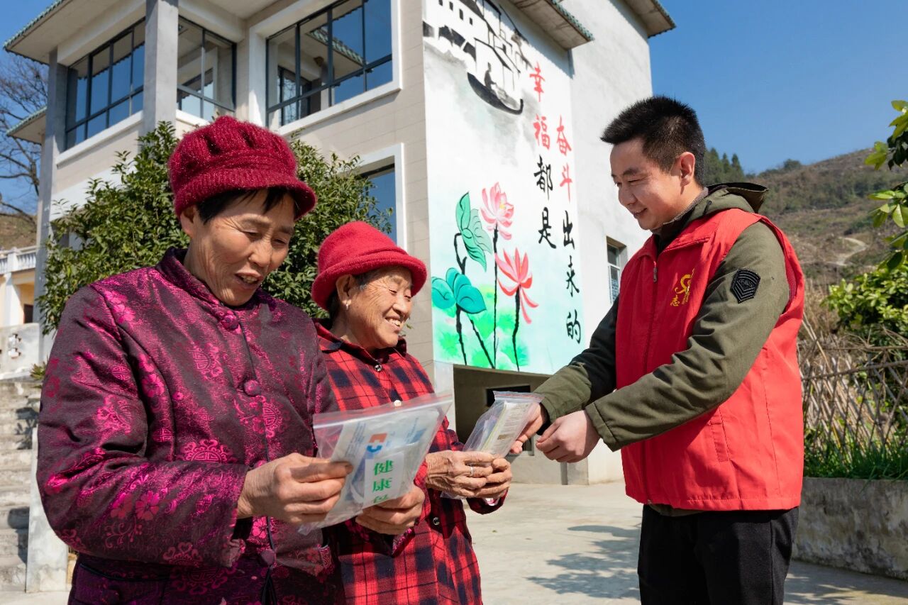 退役军人风采.jpg